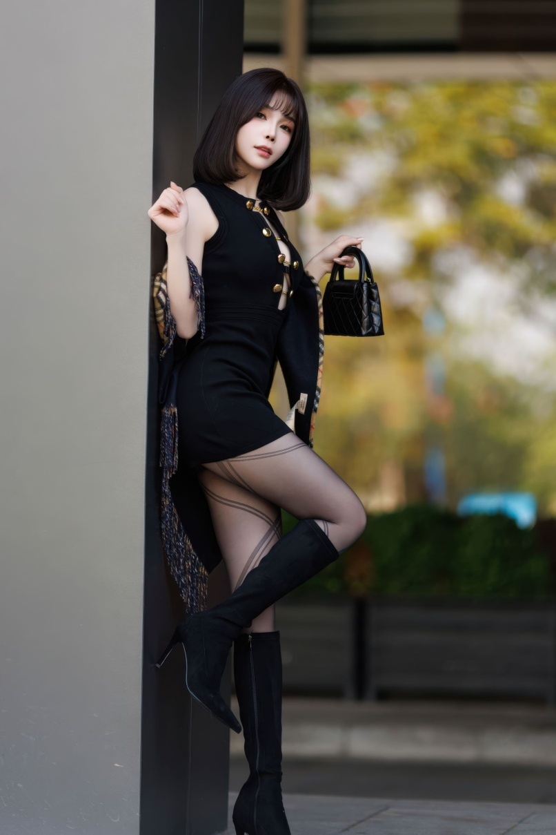 【网图】花不是为花店而开,人有各自的月亮 【网图】花不是为花店而开,人有各自的月亮